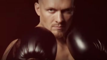 Усик отказался от пояса WBA